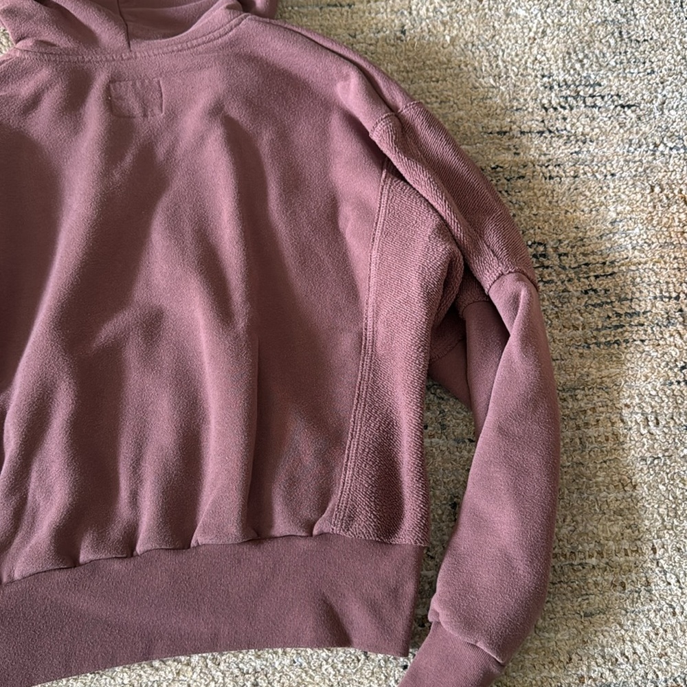 Abercrombie Cropped Mauve Hoodie Size Medium - Picture 10 of 10